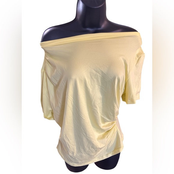 EMERY ROSE by Shein Ruched Shoulder Short Sleeve Fitted Casual T-Shirt - Picture 3 of 6